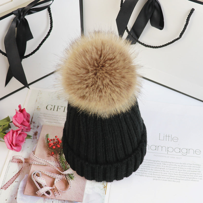 Lorette | Classic Cozy Knit Pom Beanie for Women